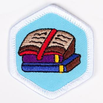 Book Adventurer Badge White-Pi/pa 4140 Badges